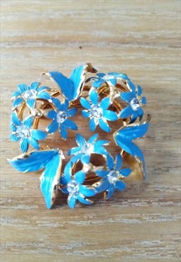 Vintage blue enamel flower brooch. 