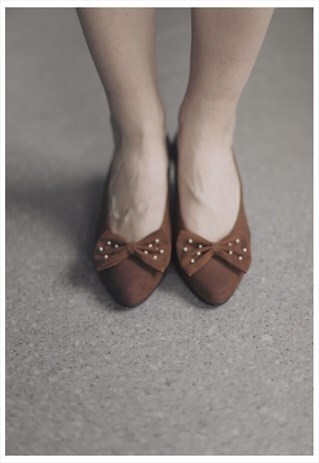VINTAGE 80'S BROWN BOW MIDI HEELS