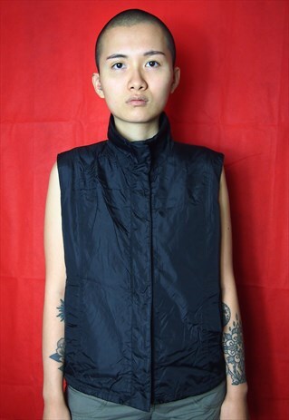 BLACK MINIMAL GILET