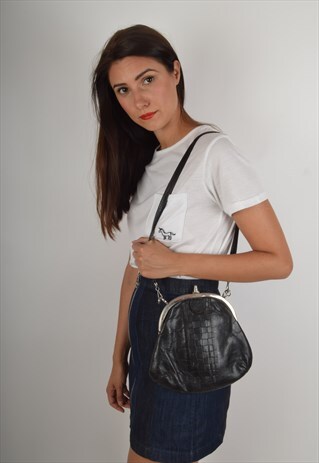 VINTAGE BLACK BAG (1079)