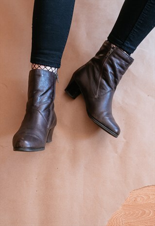 VINTAGE 80S BROWN ANKLE BOOTS
