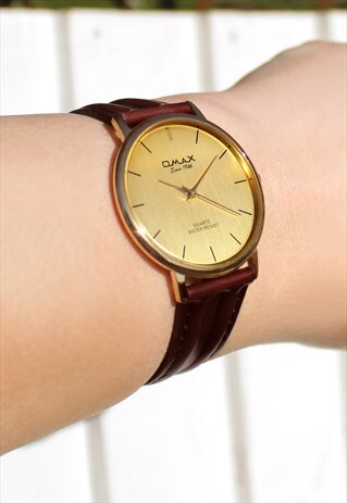 OMAX GOLD FACE SLIM LEATHER WATCH