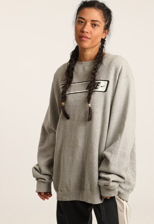 VINTAGE NIKE PRINT SPELL OUT SWEATSHIRT