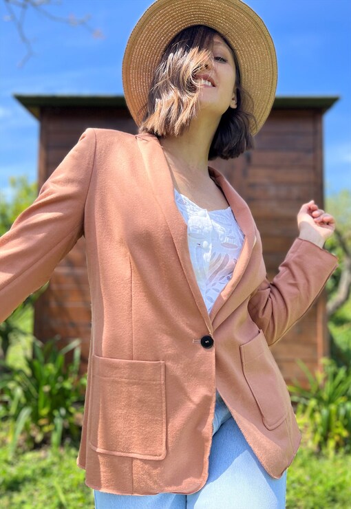 garment image