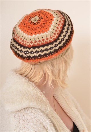 VINTAGE KNITTED BEANIE HAT IN AUTUMN ORANGE