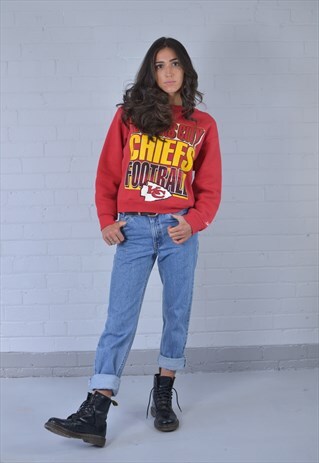 VINTAGE KANSAS CITY "CHIEFS" NFL RED SPORTS SWEATSHIRT