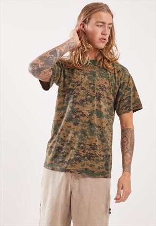 VINTAGE CAMO PRINT T-SHIRT