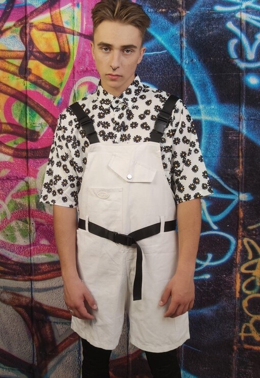 garment image