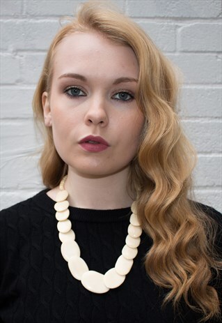 CREAM OX BONE BEADED ROUND OVAL PENDANT STATEMENT NECKLACE