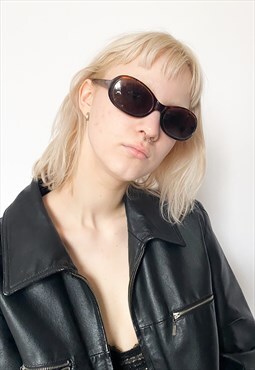 Vintage Y2K iconic oval sunglasses in brown