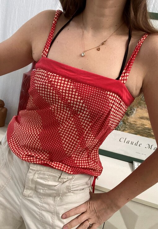 garment image