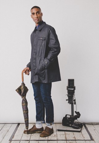 REALM AND EMPIRE MAC NAVY UK MADE NEW