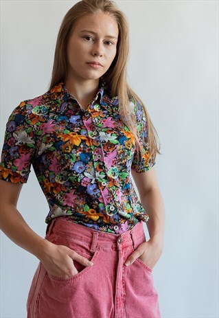 VINTAGE 90S TOP IN COLLORFUL FLOWER PRINT
