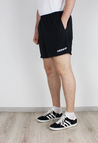 90S ADIDAS VINTAGE ADIDAS SHORT