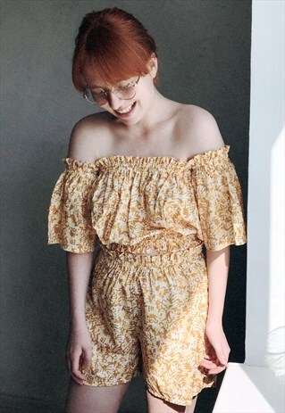 SUMMER OFF-THE-SHOULDER TOP & SHORTS CO-ORD TWIN SET