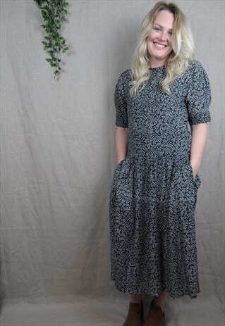 NAVY FLORAL DROP WAIST DRESS