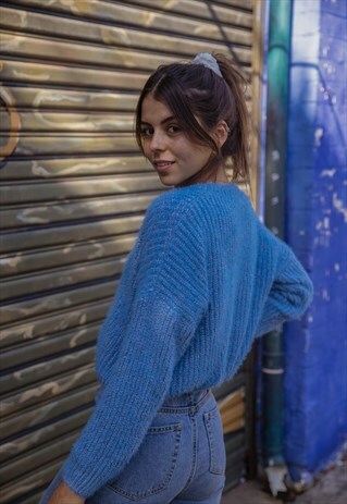 WEIZ FLUFFY JUMPER IN BLUE