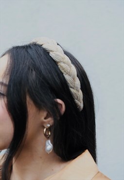Gold, pleated, hairband 