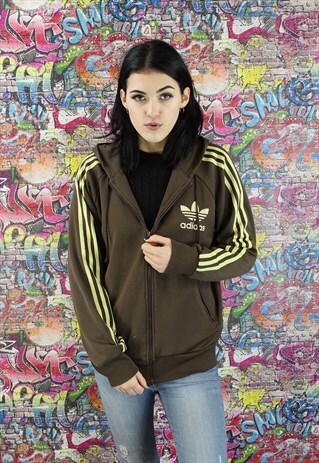 VINTAGE 90S ADIDAS UNISEX TRACK JACKET. BRANDED SPORTSWEAR.