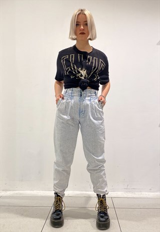 STONEWASH HIGH-WAISTED JEANS