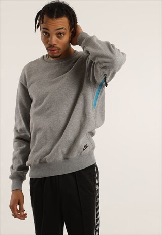 VINTAGE NIKE PRINTED LOGO SWEATSHIRT