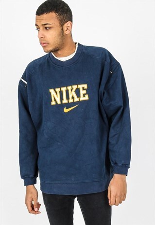 VINTAGE NIKE SWEATSHIRT
