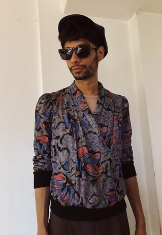 VINTAGE ABSTRACT PATTERNED TOP WITH V COLLAR