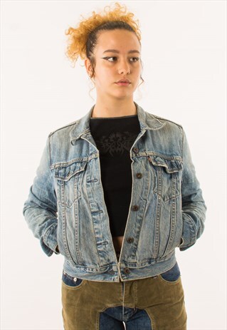 VINTAGE BLUE LEVI'S DENIM JACKET
