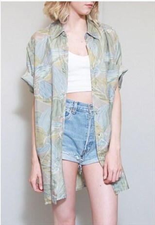 VINTAGE 1990'S GREEN LEAF PRINT SHORT SLEEVED SILK SHIRT