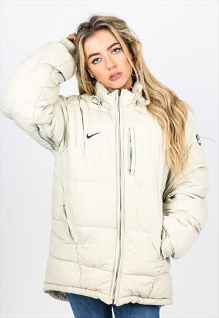 VINTAGE NIKE PUFFER JACKET J100