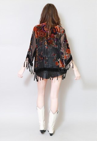VINTAGE STYLE BLACK VELVET TASSEL FESTIVAL KIMONO