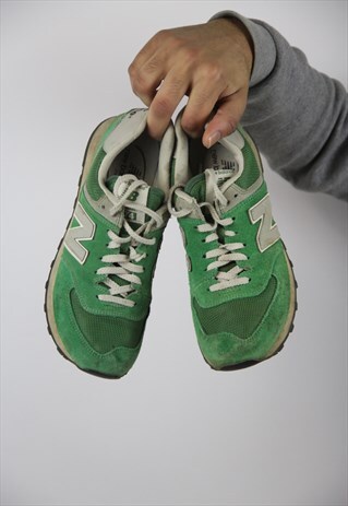 VINTAGE NEW BALANCE GREEN SUEDE TRAINERS