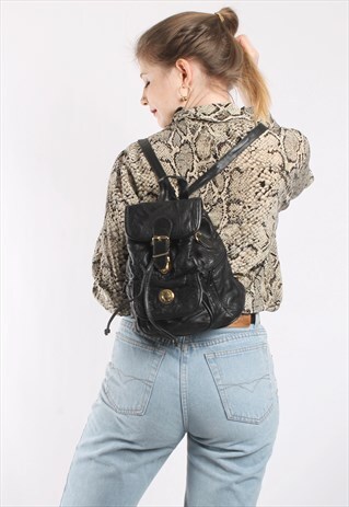 VINTAGE 90S SMALL BACKPACK IN BLACK PATCHWORK LEATHER