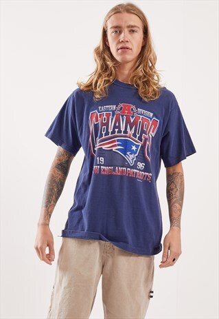 VINTAGE NEW ENGLAND PATRIOTS GRAPHIC T-SHIRT