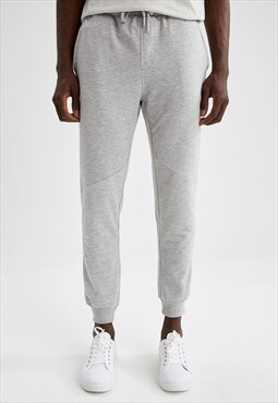 Man  Knitted Jogger - Grey