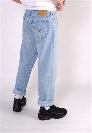 VINTAGE LIGHT WASH LEVIS JEANS