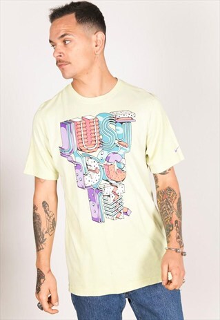 LAST UNIT SALE / VINTAGE 90S USA TSHIRT