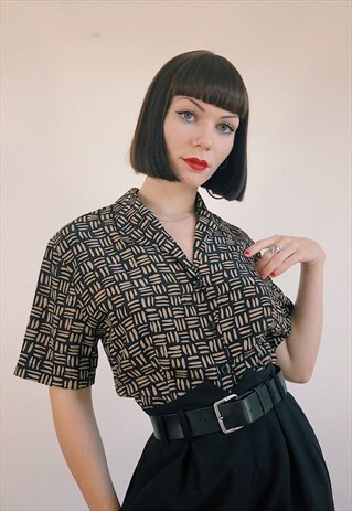 90S VINTAGE GOLD BLACK CRISS CROSS SHORT SLEEVE BLOUSE