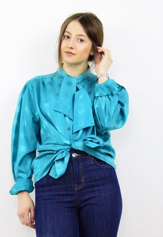 VINTAGE 90S SILKY TURQUOISE PUSSY BOW BLOUSE