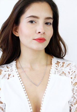SILVER LETTER 'L' MONOGRAM CHAIN NECKLACE