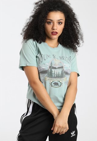 90S PRAIRIE MOUNTAIN PRINT T-SHIRT