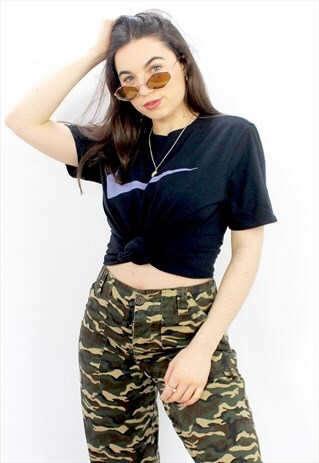 90'S RETRO NAVY SPELL-OUT LOGO T-SHIRT