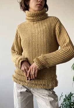 Vintage 90's Tan Oversized Chunky Ribbed Fluffy Jumper