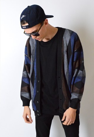 VINTAGE 90S DARK GRUNGE WOOL KNIT CARDIGAN