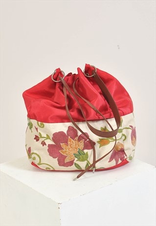 VINTAGE 00S BUCKET BAG IN FLOWER PRINT