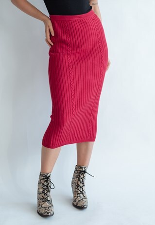 VINTAGE 80S MIDI BODY CON SKIRT IN RED