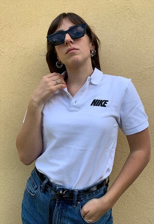 VINTAGE 90S POLO SHIRT WITH NIKE LOGO IN WHITE