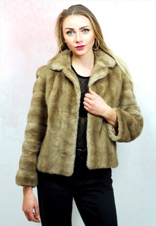 1960S VINTAGE LIGHT TAN BROWN SOFT FAUX FUR COAT