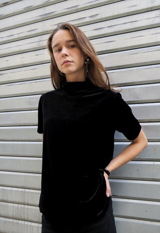 BLACK VELVET TOP