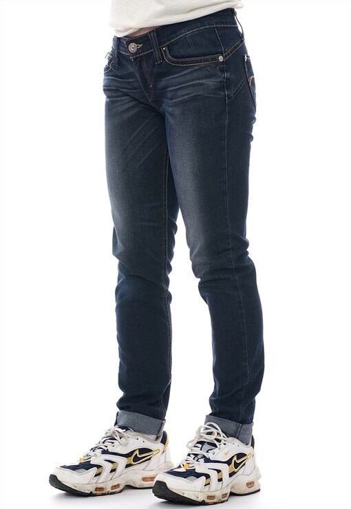 garment image